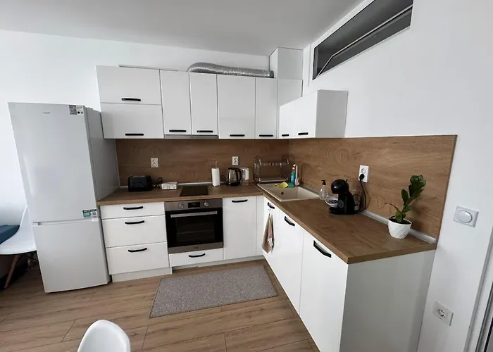 Bela Apartament
